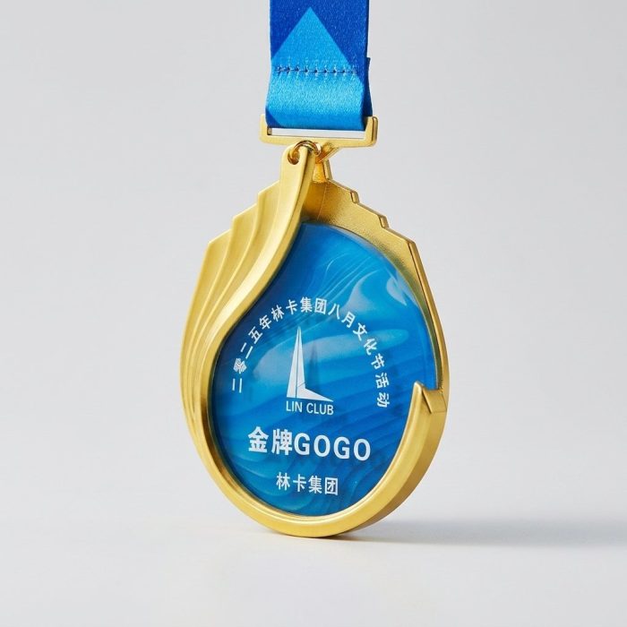 クリスタルネックハンギングメダル - カスタムクリスタルネックハンギングメダル名誉バッジプレート - クリスタルガラス - カラー印刷、彫刻