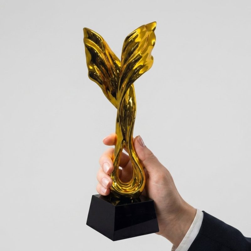 resin trophy - Resin Trophy - Black Crystal / Resin - angled view