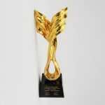 resin trophy - Resin Trophy - Black Crystal / Resin - top view