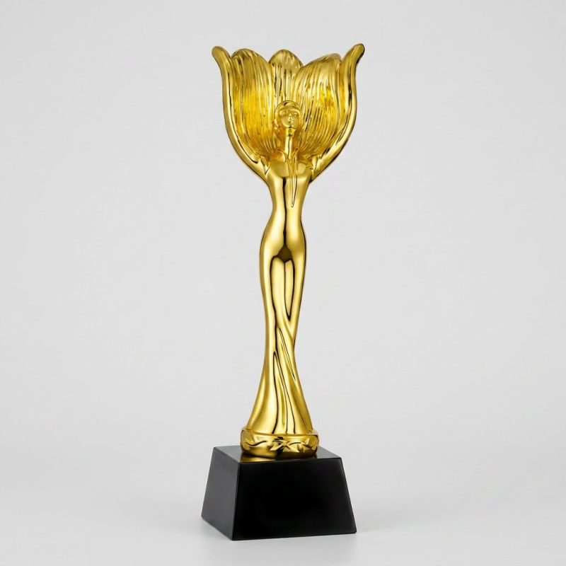 resin flower trophy - Resin Flower Trophy - Resin - Gold Plating - front view