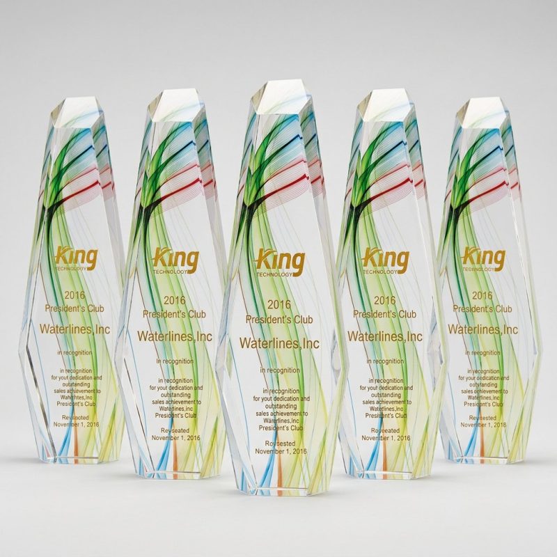 彫刻クリスタルトロフィー - カスタム彫刻クリスタルトロフィー - クリスタル - 彫刻 - 斜めビュー